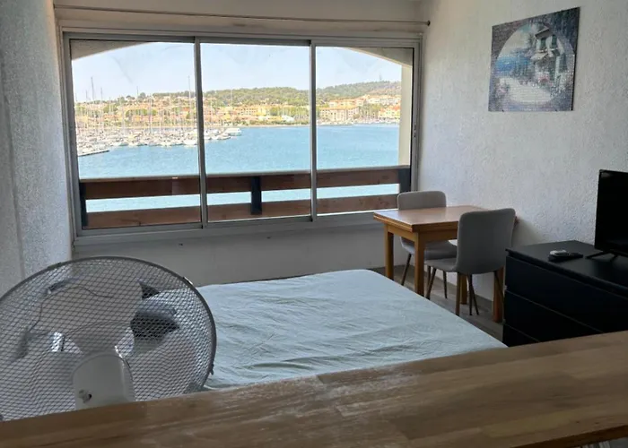 Vue Ile Des Pecheurs *