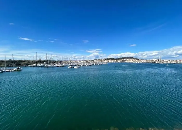 Vue Ile Des Pecheurs *