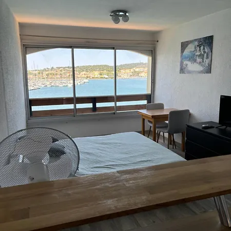 Vue Ile Des Pecheurs *