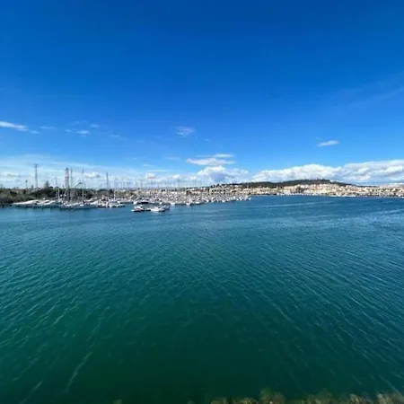 Vue Ile Des Pecheurs *